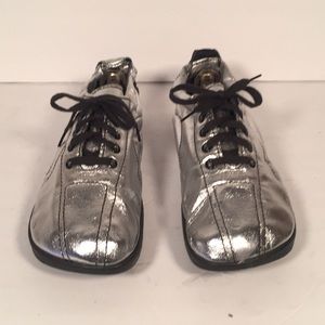 VINTAGE SILVER EASY WALKERS//SNEAKERS, USA SZ-7.5